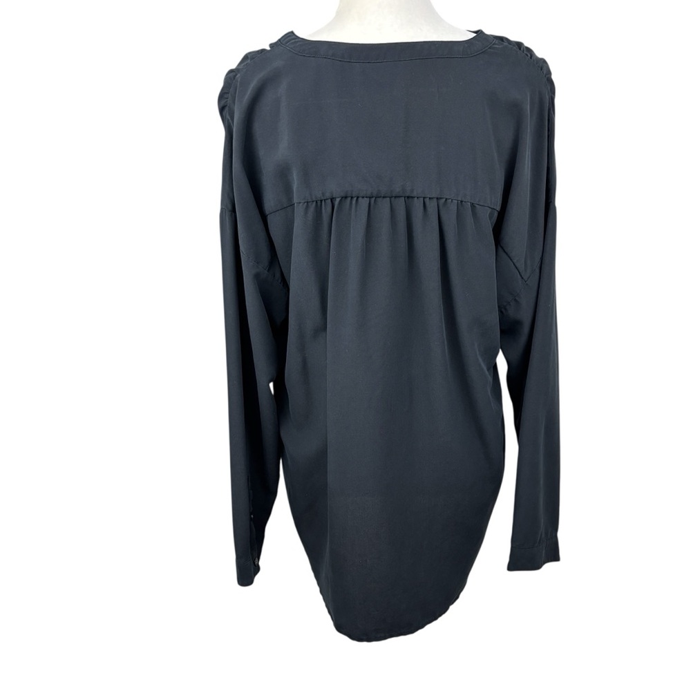 Madewell v-neck house size Medium office dressy minimalist goth all seasons - Picture 5 of 12